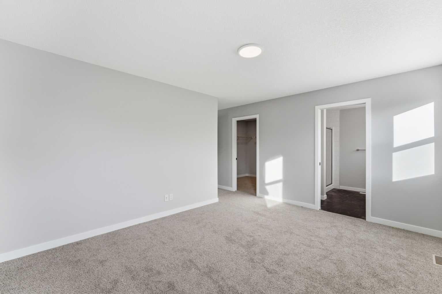 921 Chinook Winds Meadow SW