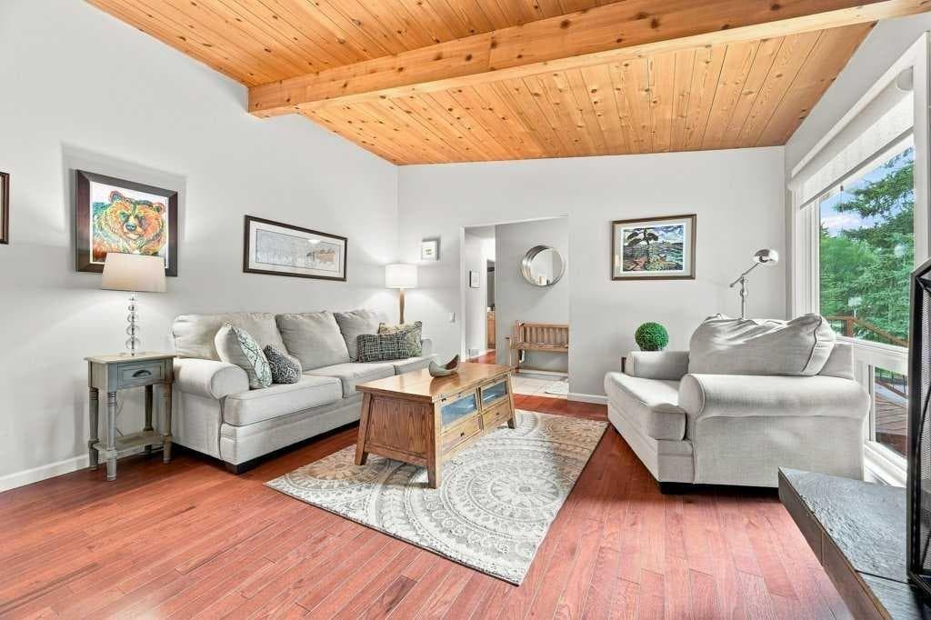 6 Varcourt Place NW