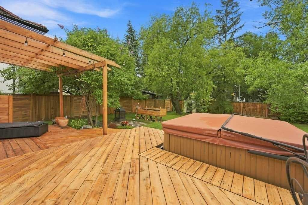 6 Varcourt Place NW