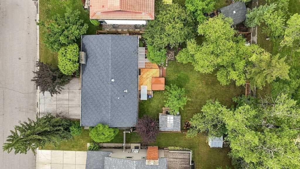 6 Varcourt Place NW