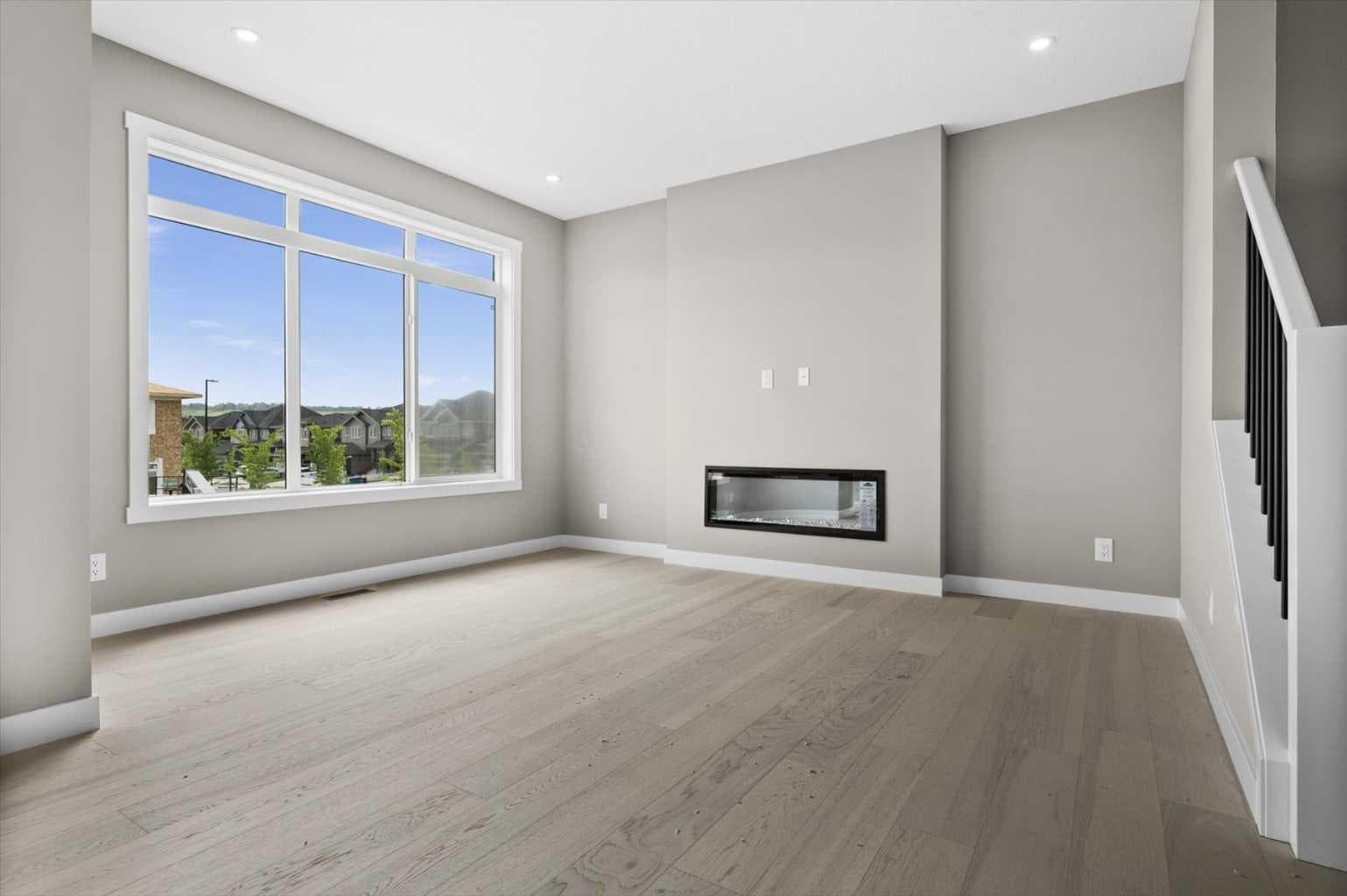 8 Topaz Place 