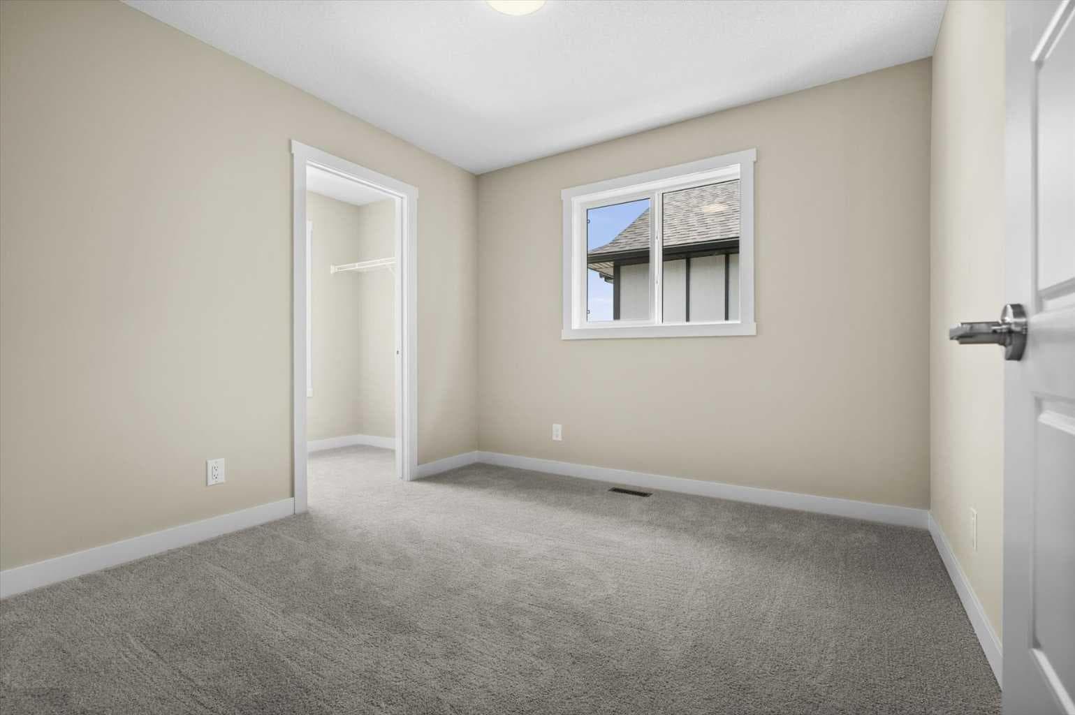 4 Topaz Place 