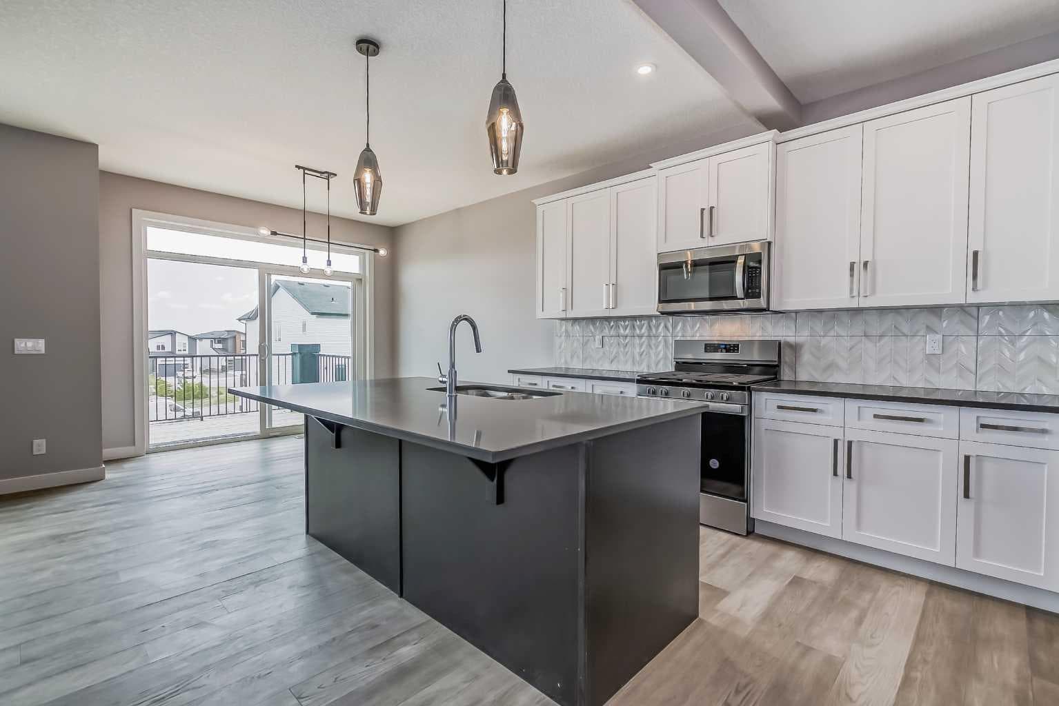 4 Topaz Place 