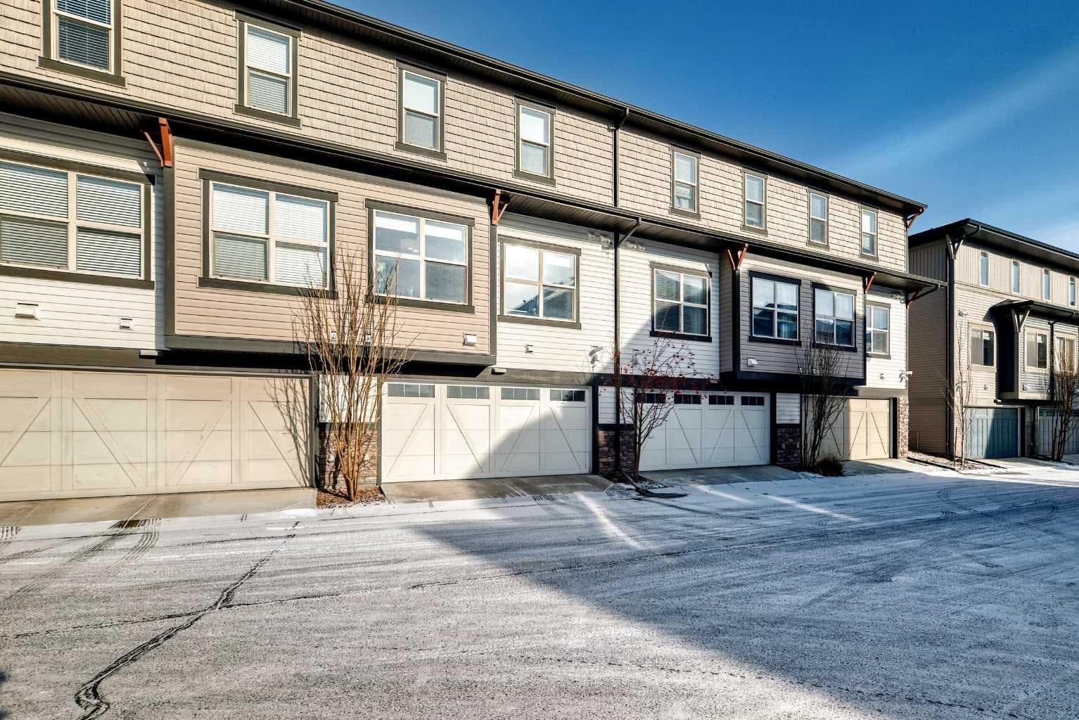 102, 32 Horseshoe Crescent 