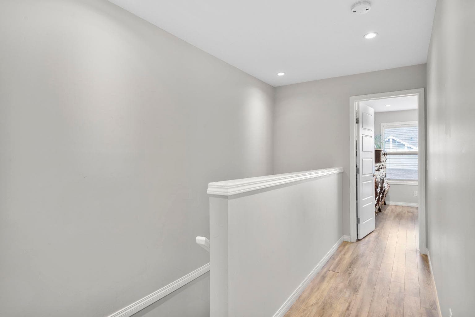 2001, 280 Williamstown Close NW
