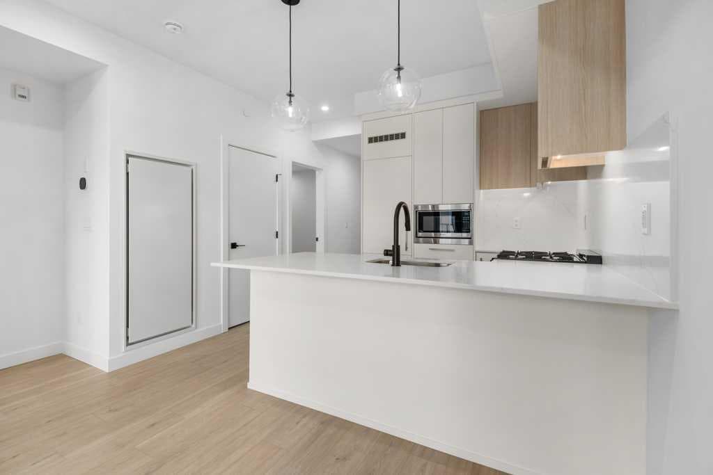 409, 8375 Broadcast Avenue 