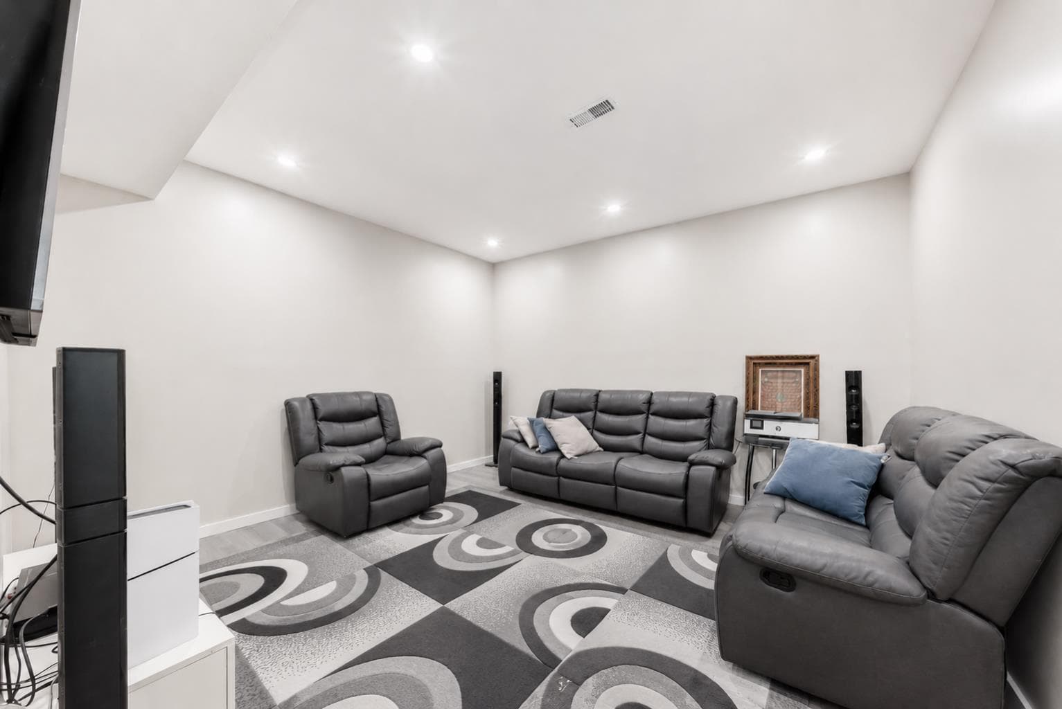 199 Kinniburgh Road 
