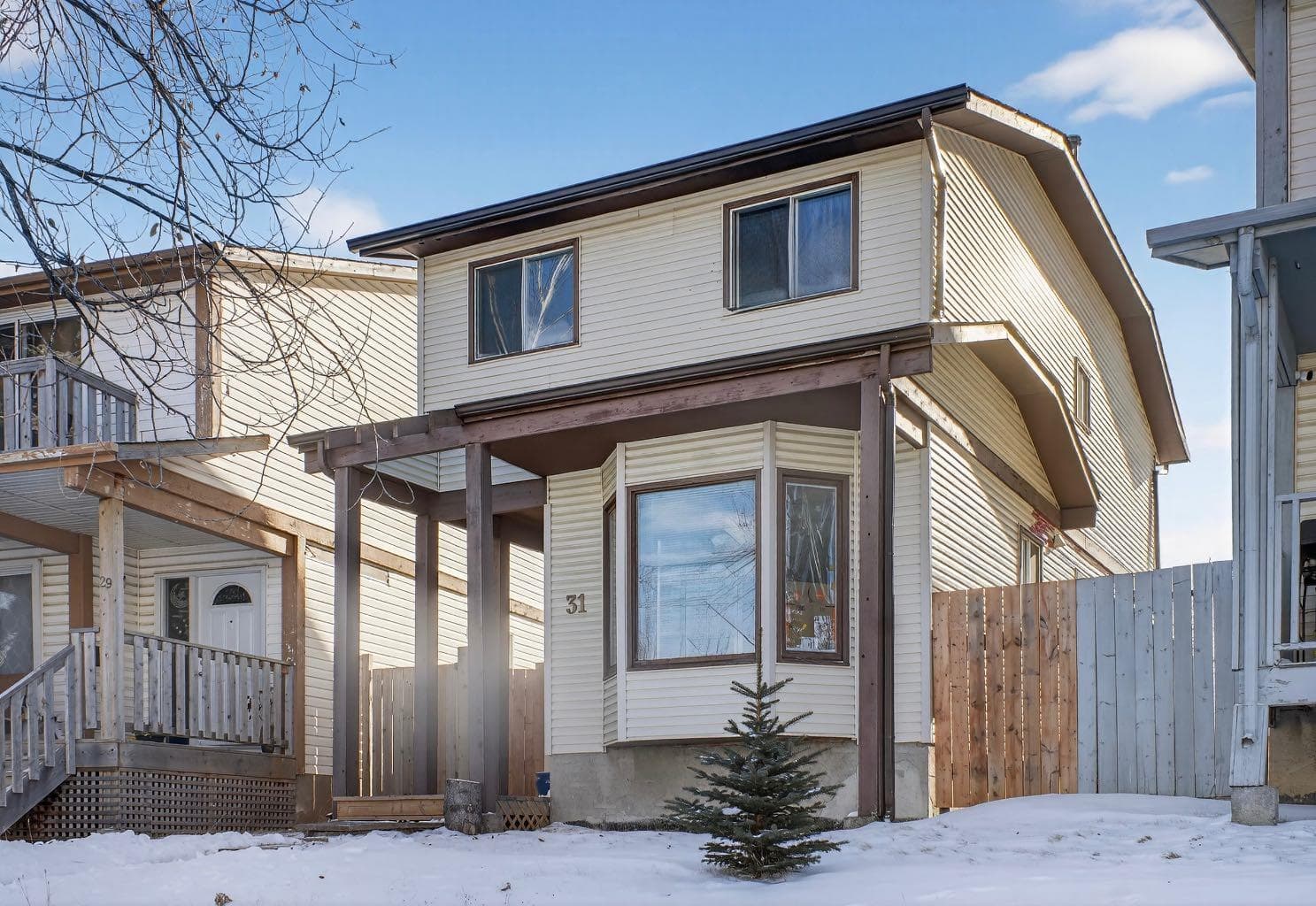 31 Templeby Way NE