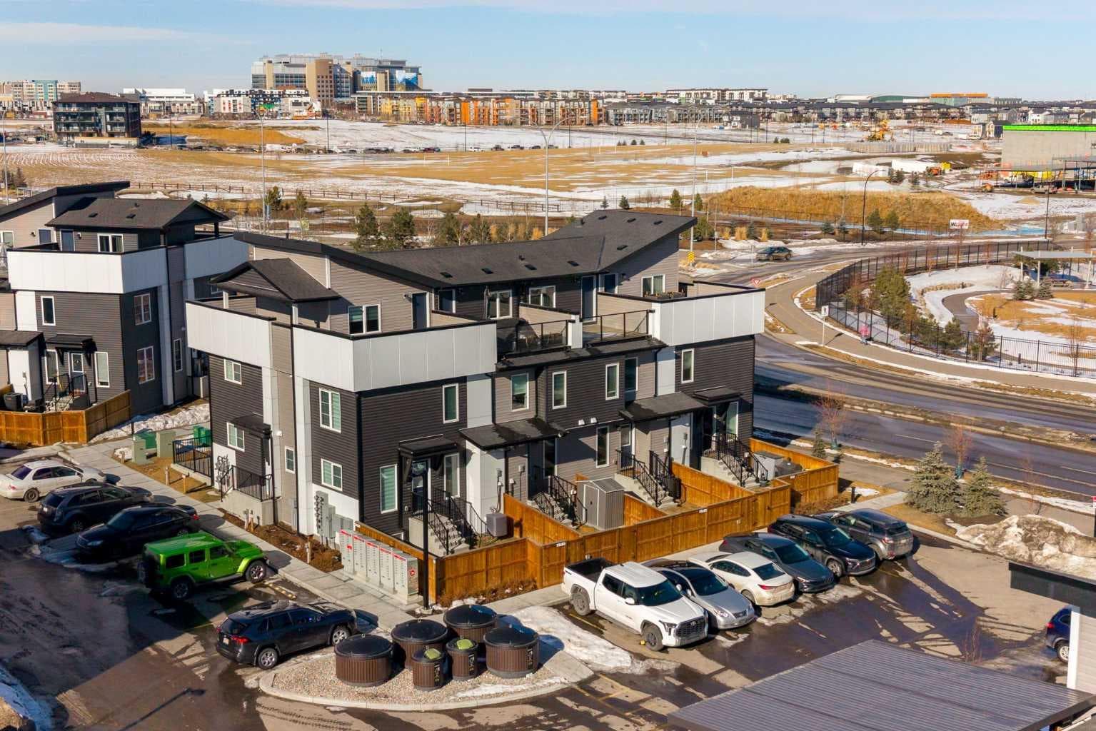 403, 474 Seton Circle SE