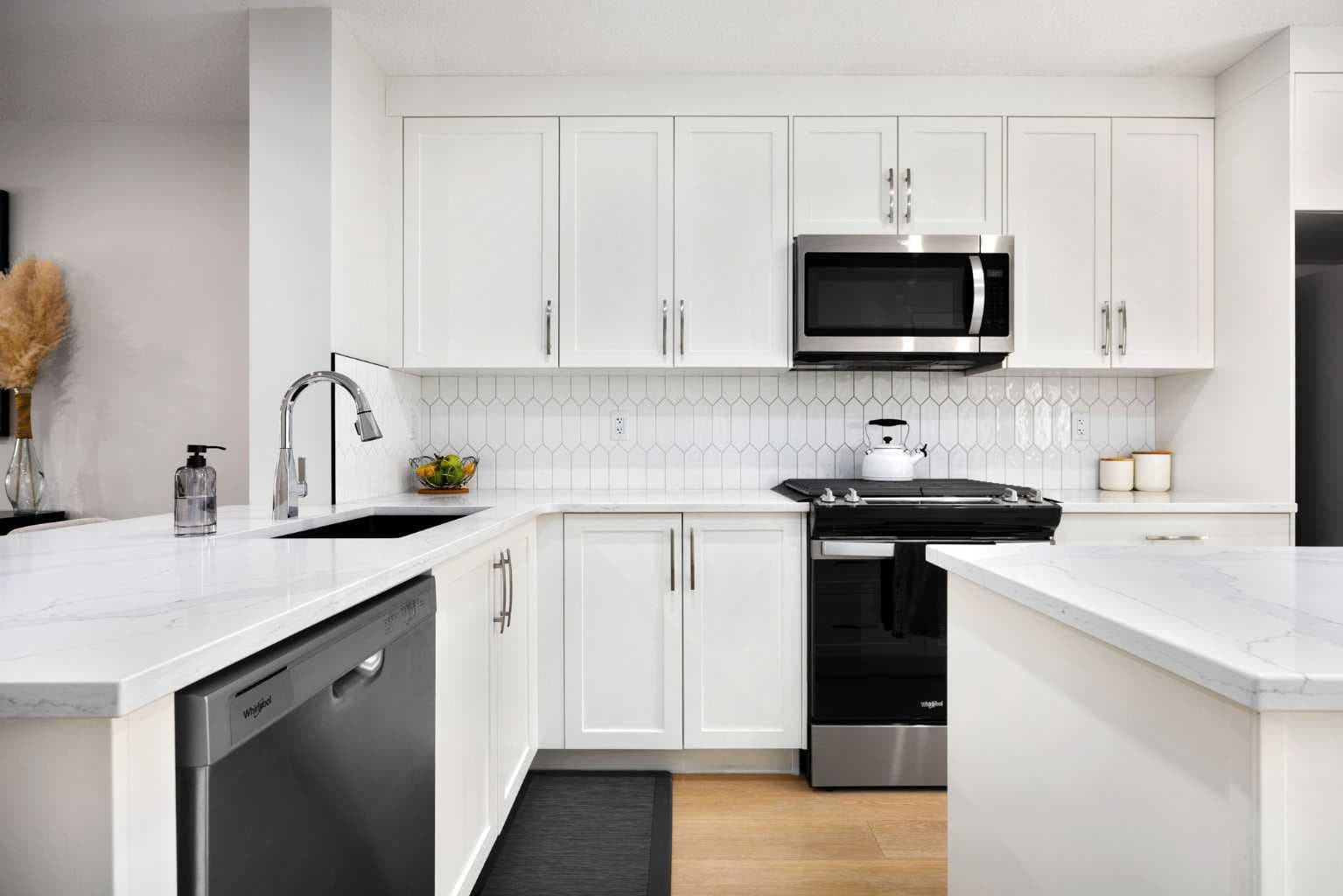 403, 474 Seton Circle SE