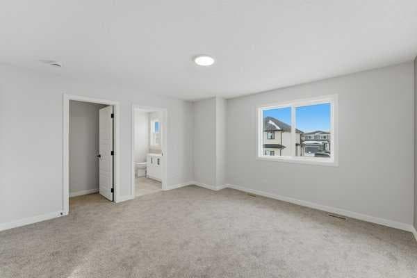 213 Bayview Park SW