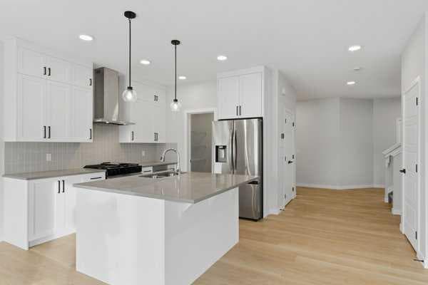 213 Bayview Park SW