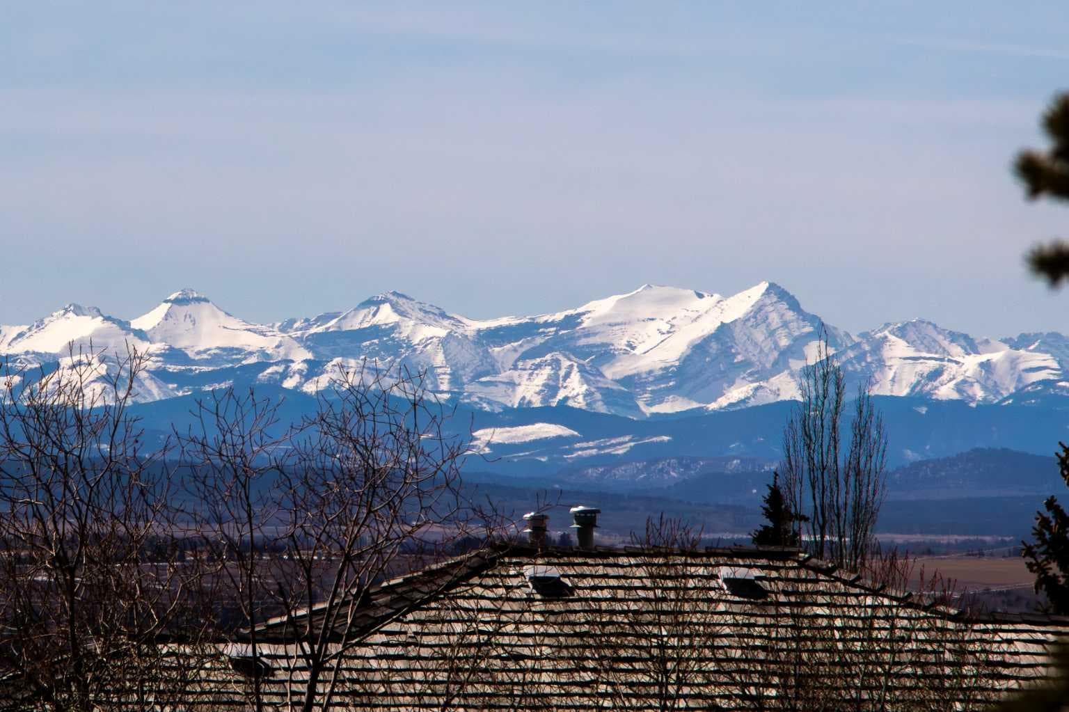 203, 345 Rocky Vista Park NW