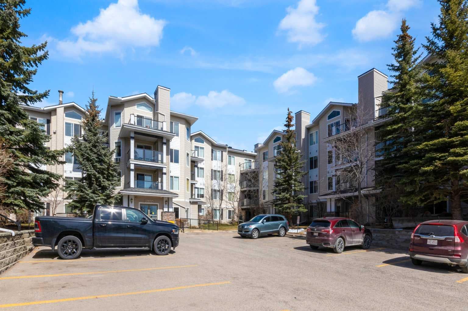 203, 345 Rocky Vista Park NW