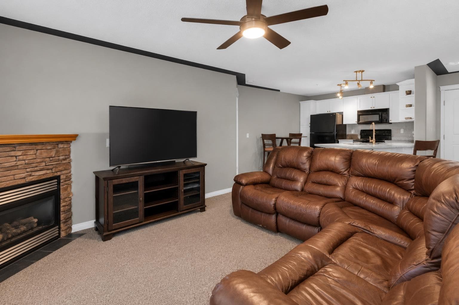 203, 345 Rocky Vista Park NW