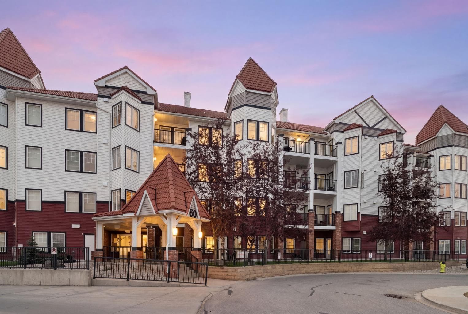 227, 60 Royal Oak Plaza NW