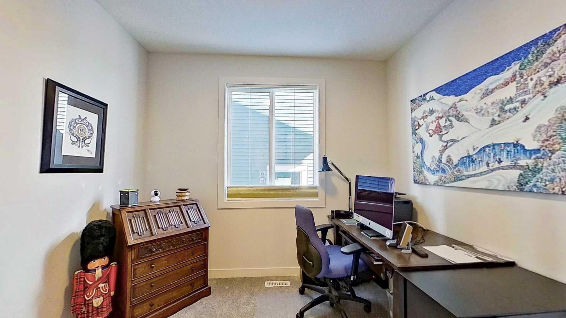 163 Sundown Crescent 