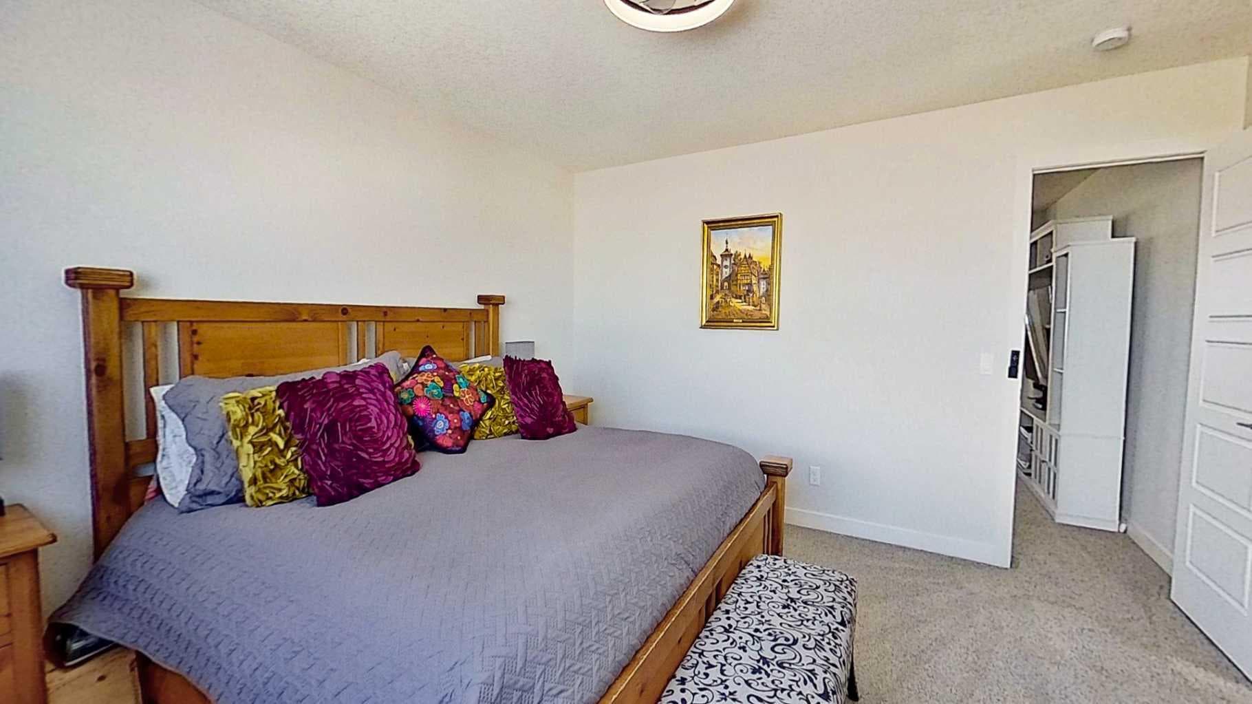 163 Sundown Crescent 