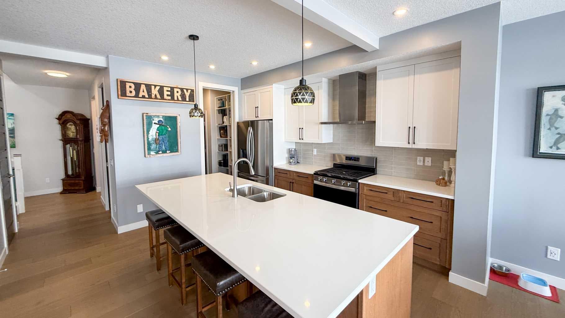 163 Sundown Crescent 