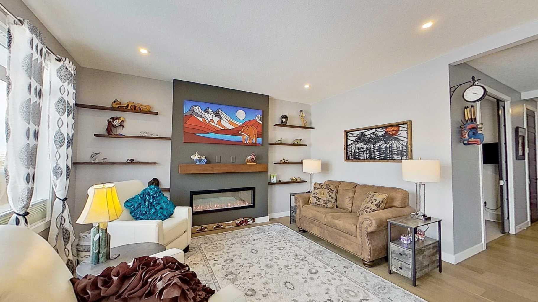 163 Sundown Crescent 
