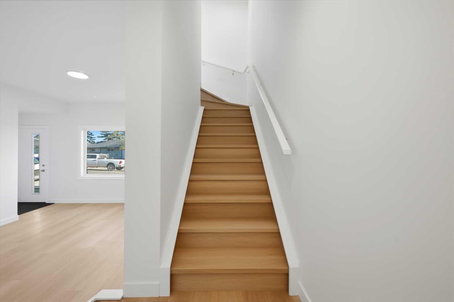 2822/2828 11 Avenue SE