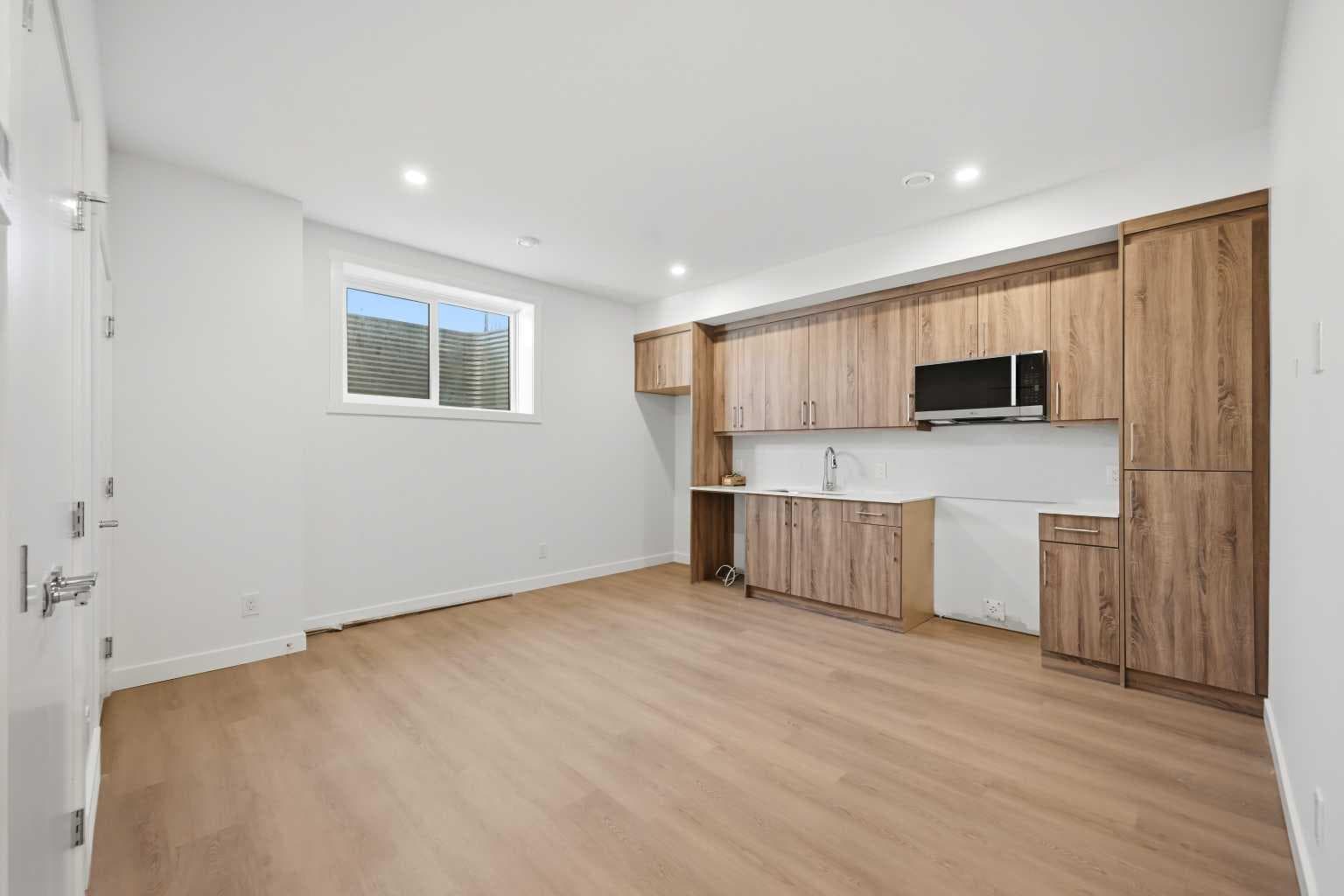 2822/2828 11 Avenue SE