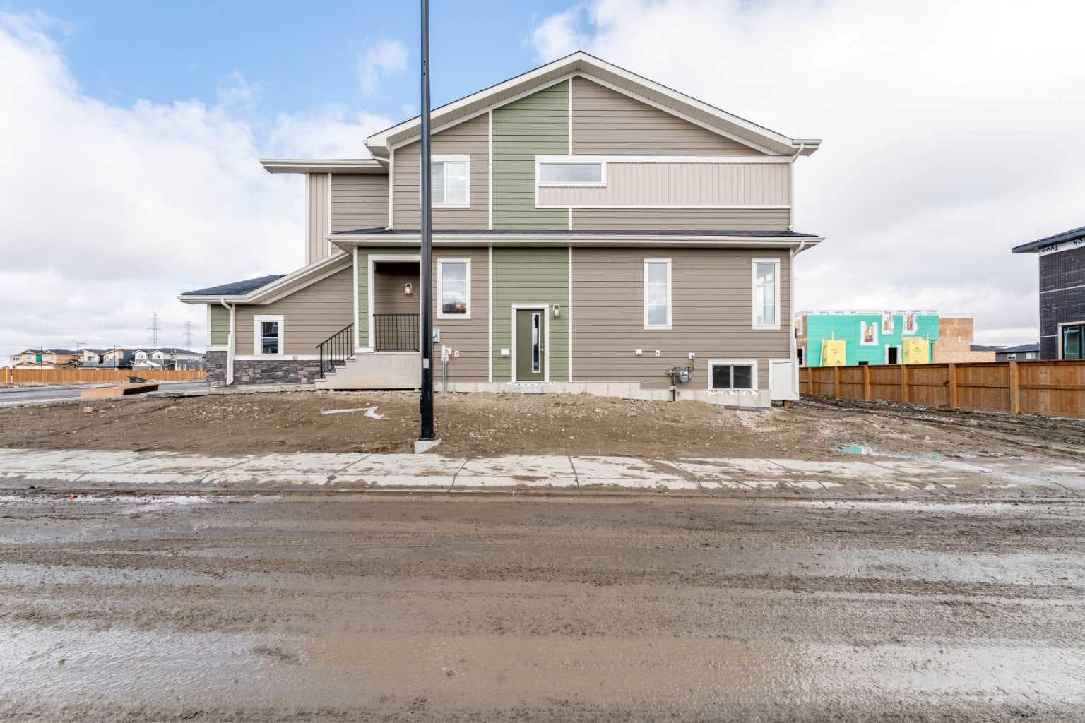 99 Waterford Mews 