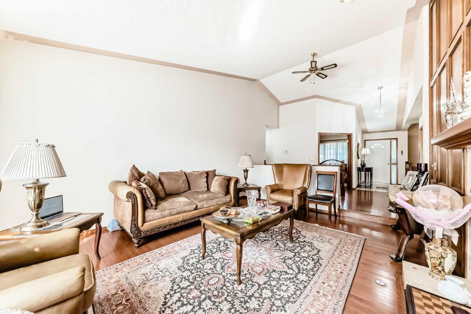 131 Varsity Estates Terrace NW
