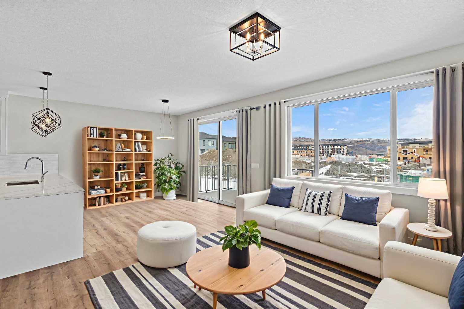 160 Vantage Drive 