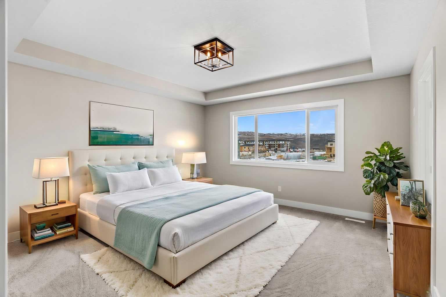 160 Vantage Drive 