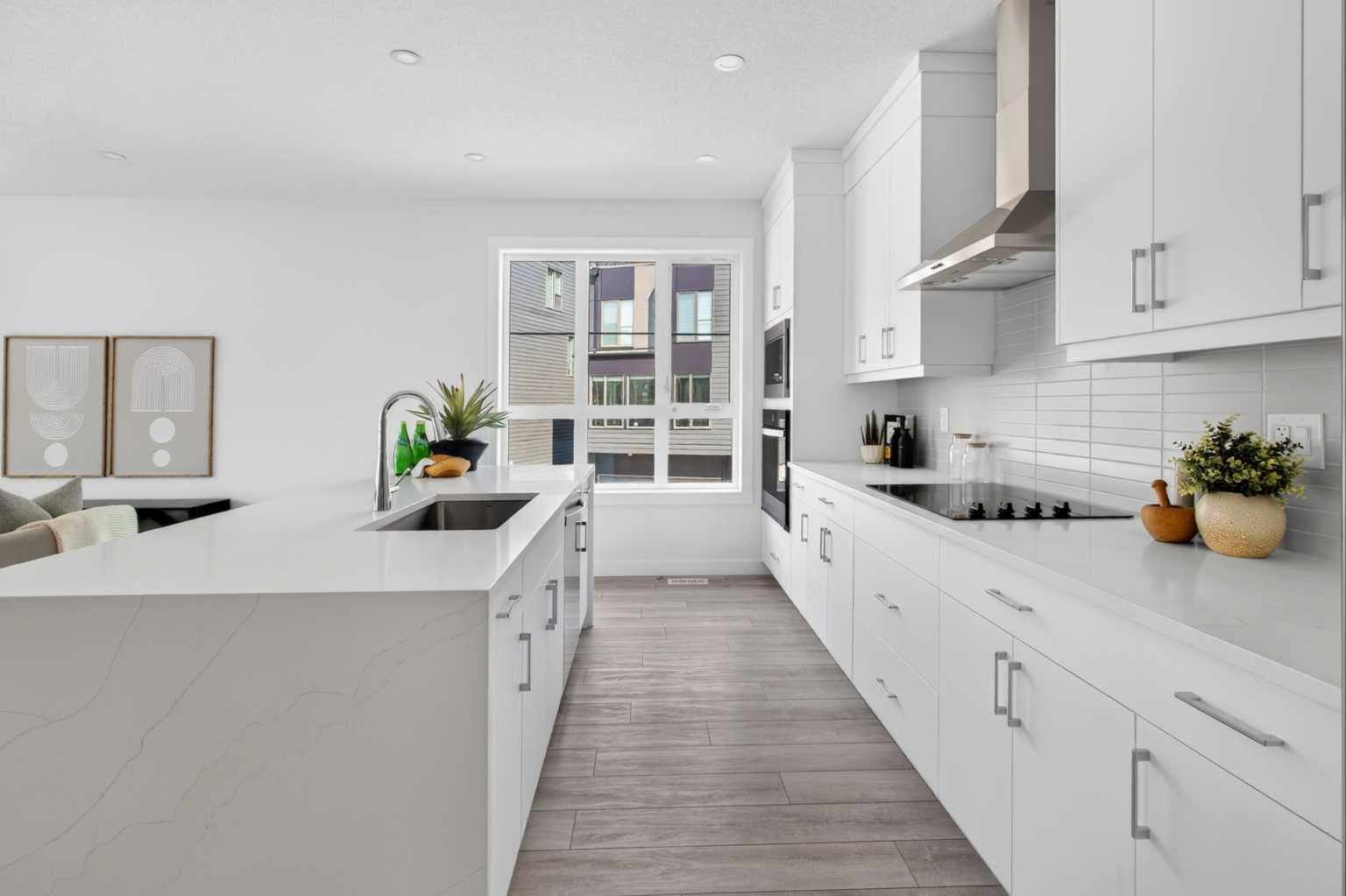604 Sovereign Common SW