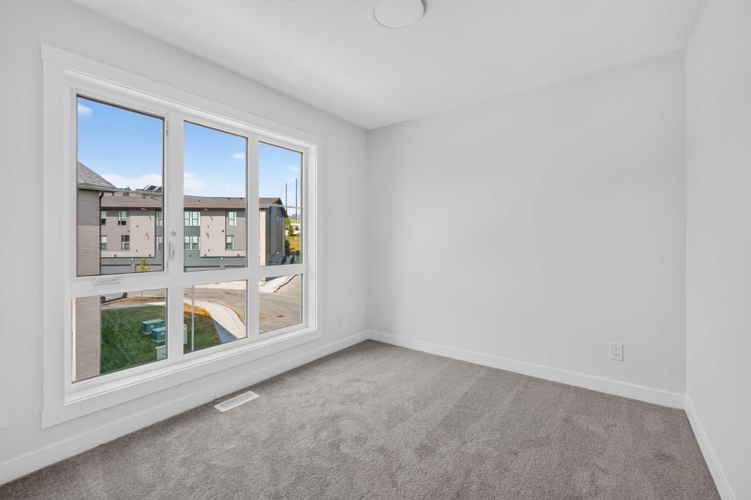 604 Sovereign Common SW
