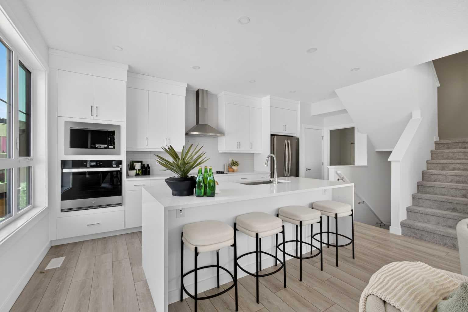 604 Sovereign Common SW