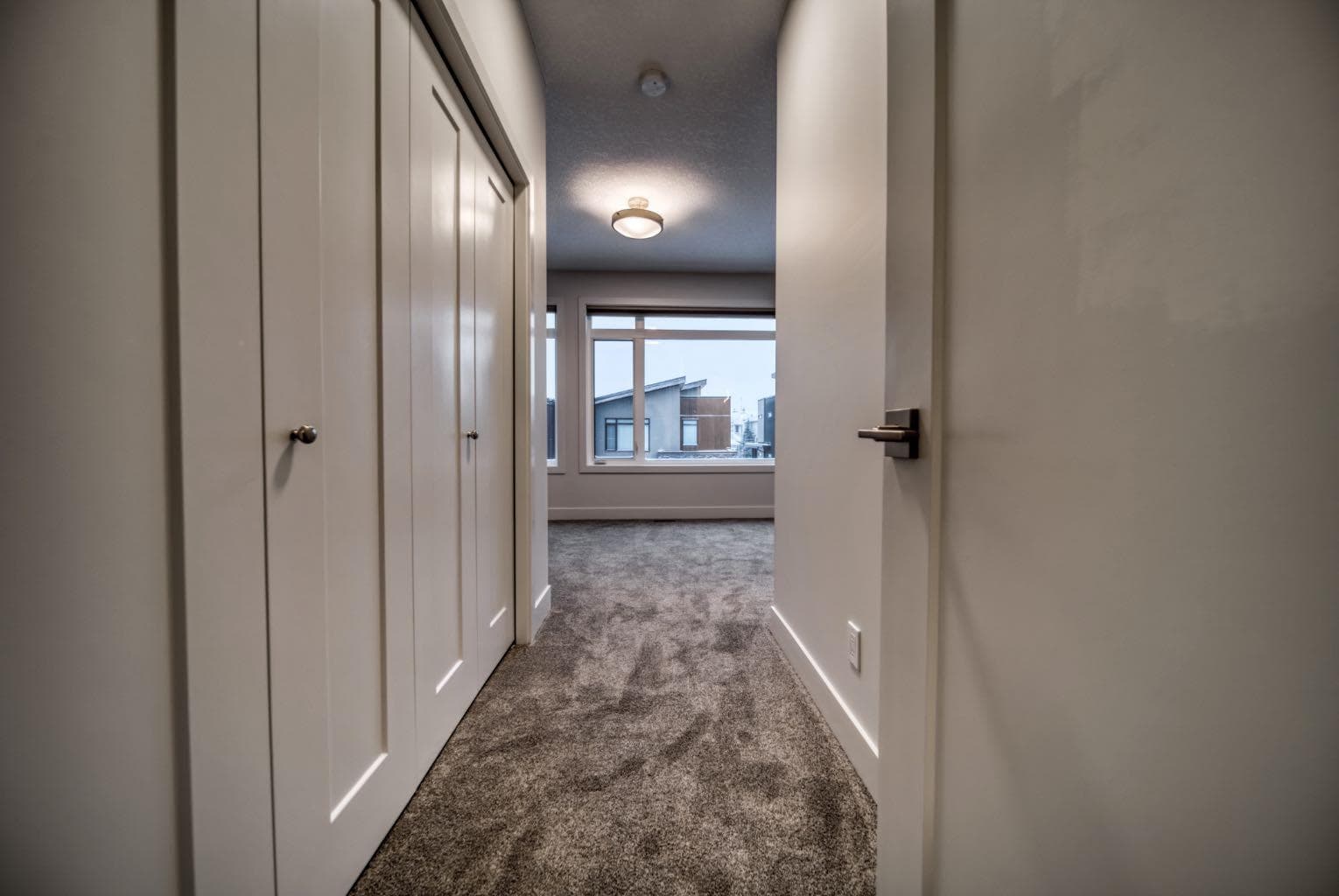 81 Royal Elm Green NW