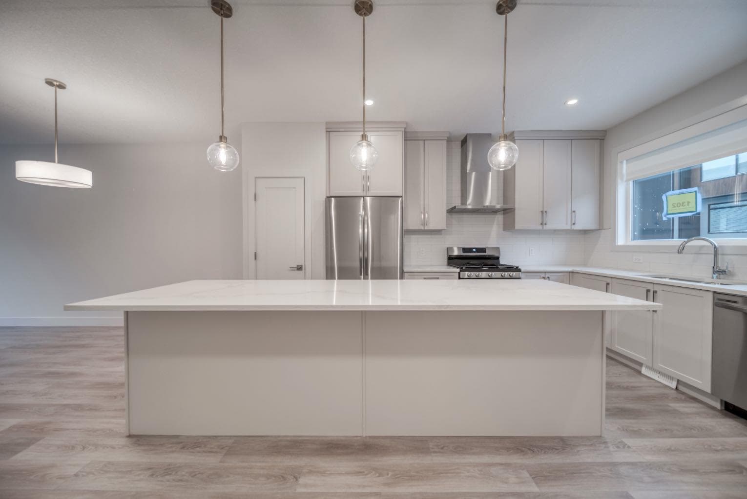 81 Royal Elm Green NW