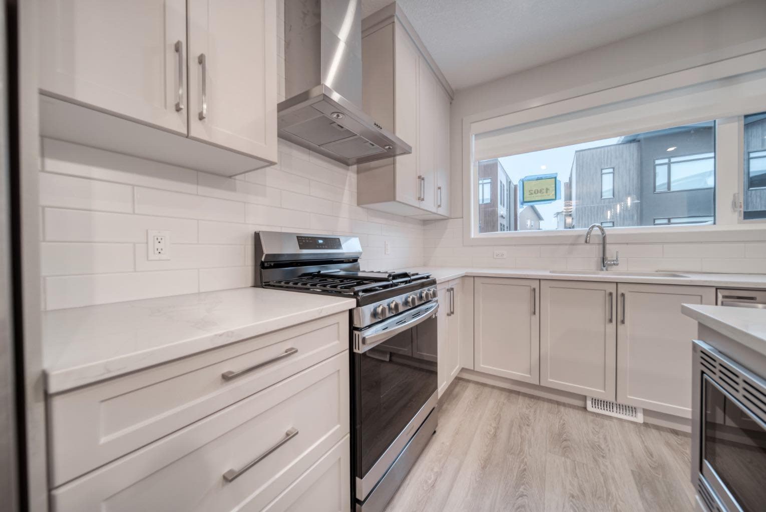 81 Royal Elm Green NW