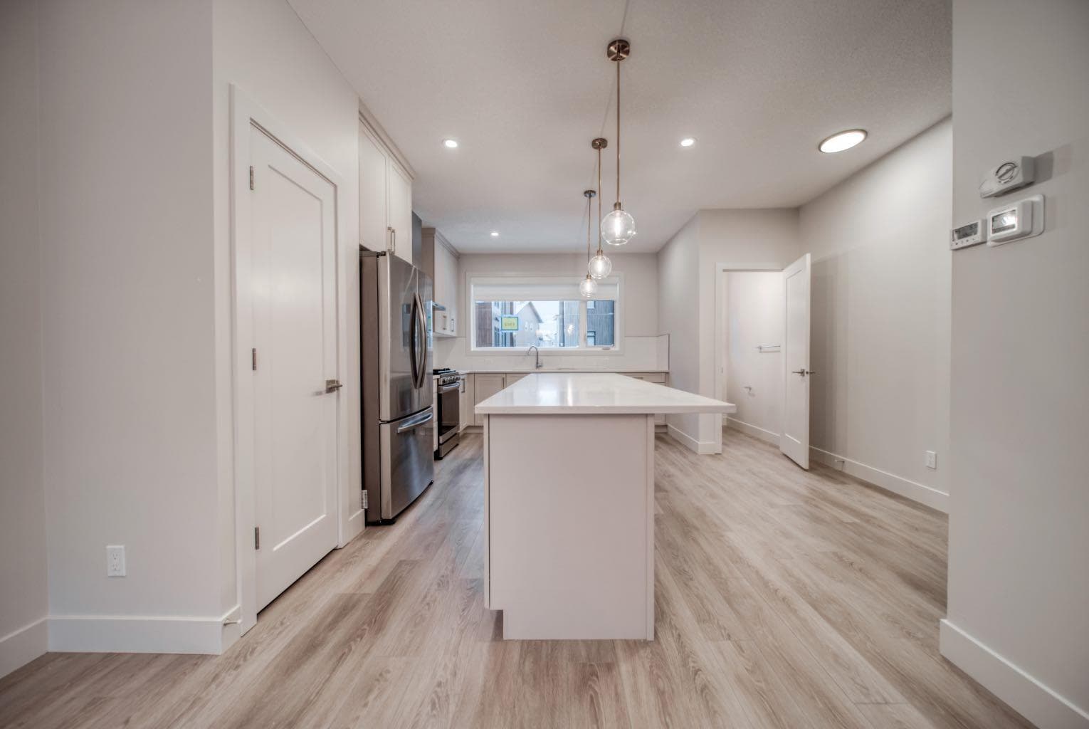 81 Royal Elm Green NW