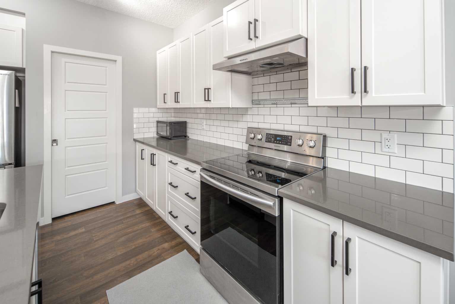 80 Howse Manor NE