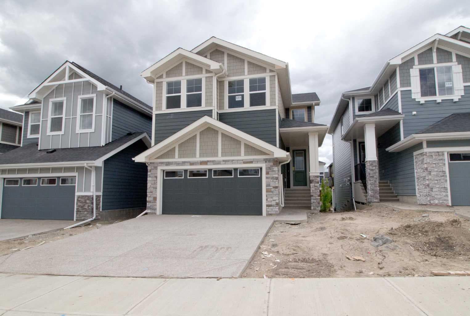 115 Sundown Crescent 