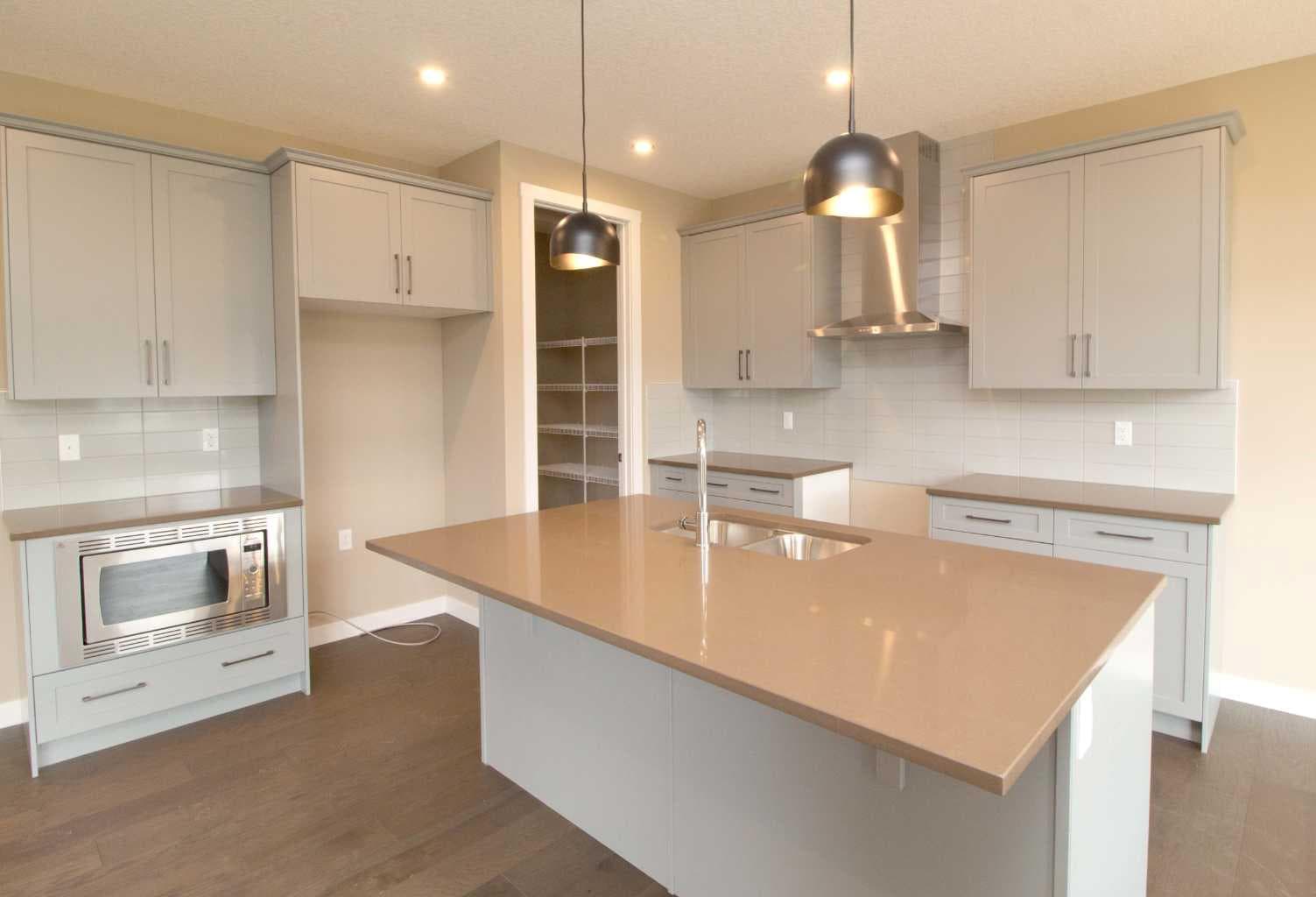 115 Sundown Crescent 
