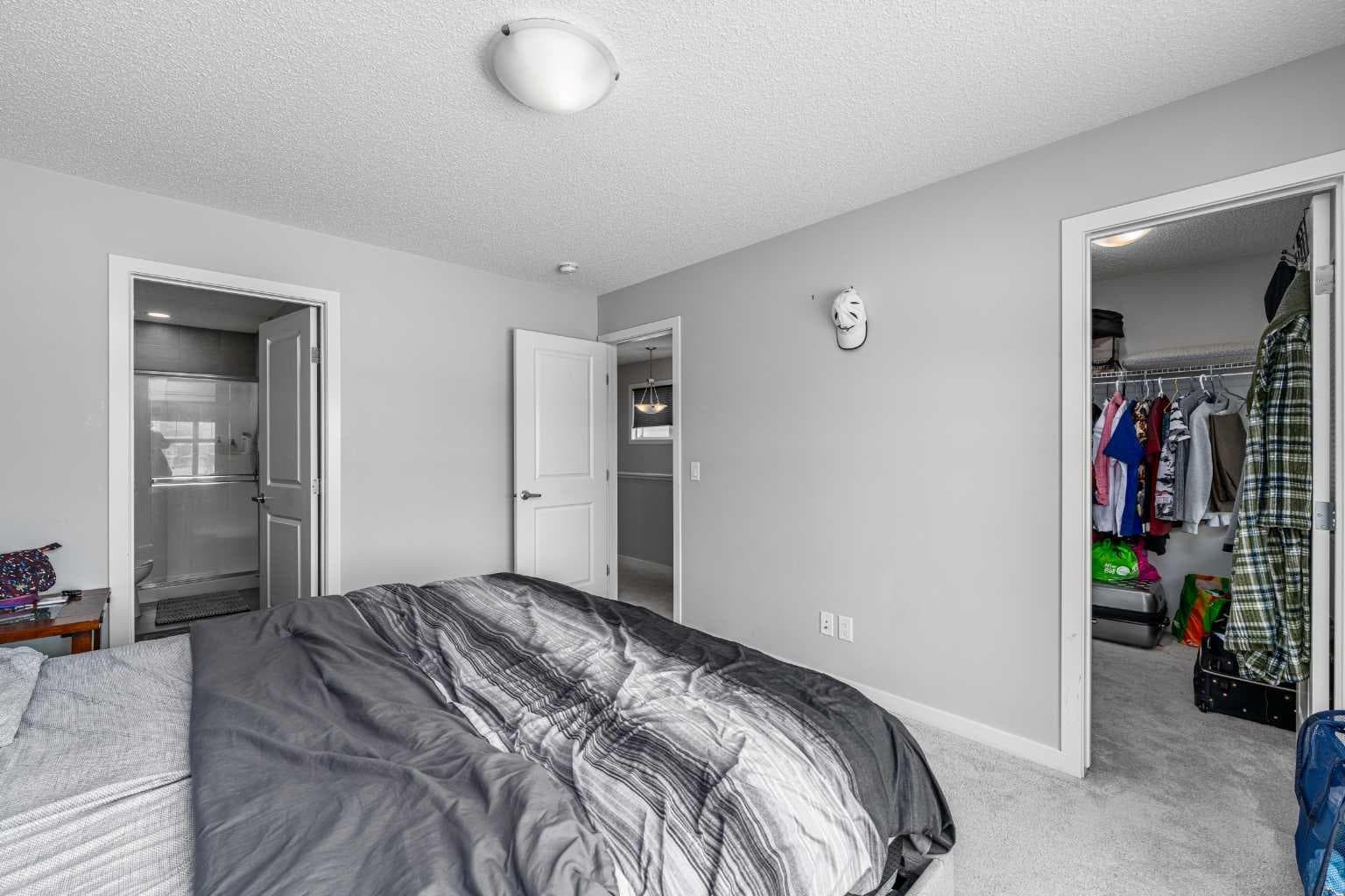 313 Hillcrest Road SW