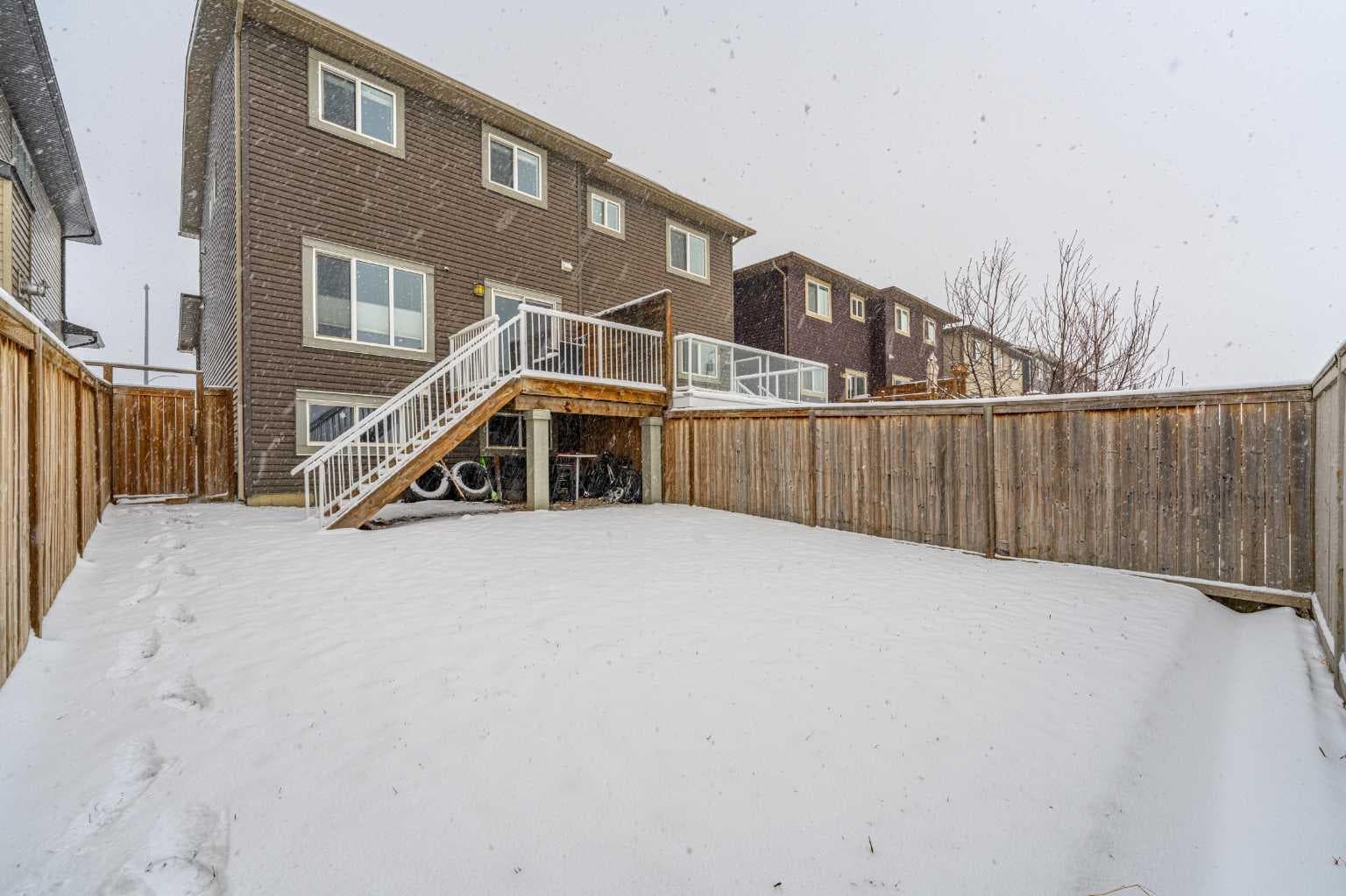 313 Hillcrest Road SW