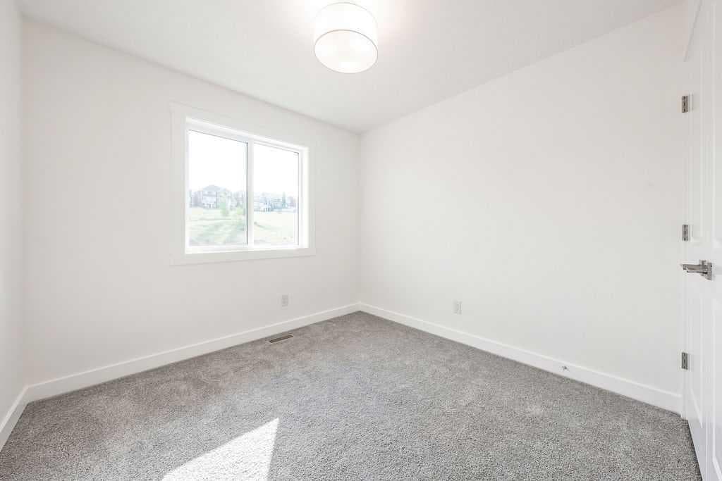 905, 525 River Heights Drive 
