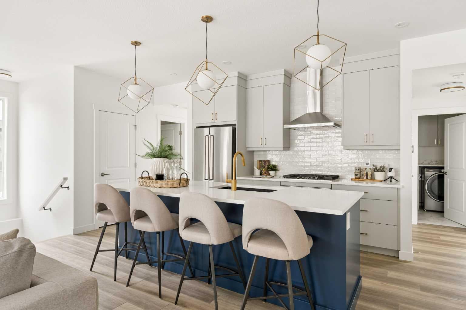 605 Sovereign Common SW