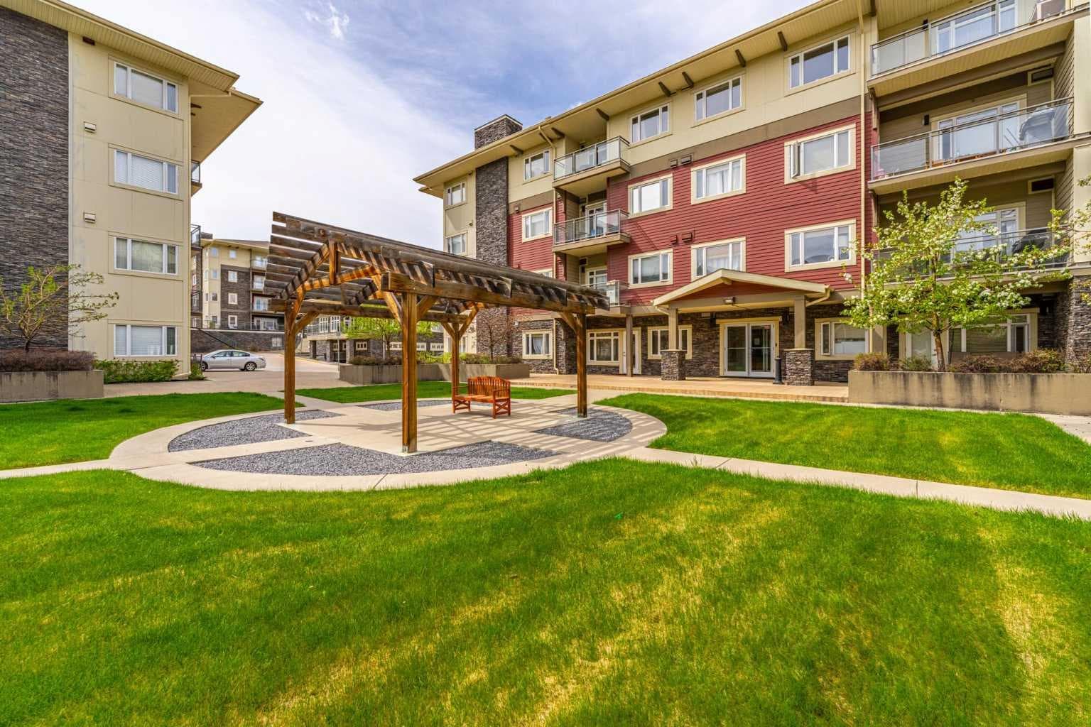 427, 11 Millrise Drive SW