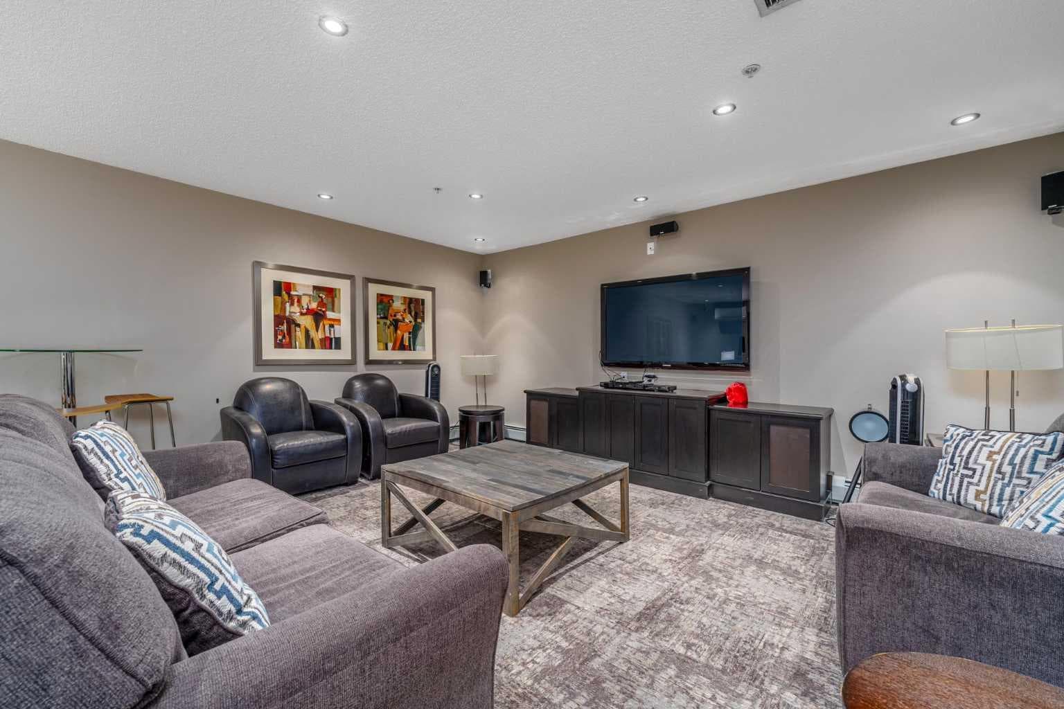 427, 11 Millrise Drive SW