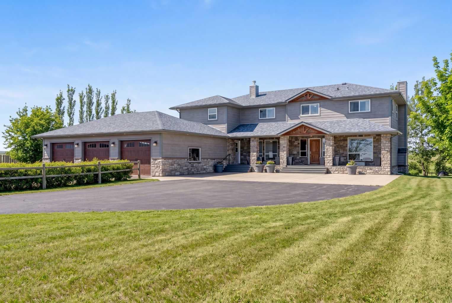 291055 Township Road 290  