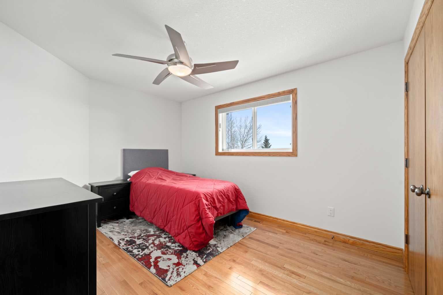 291055 Township Road 290  