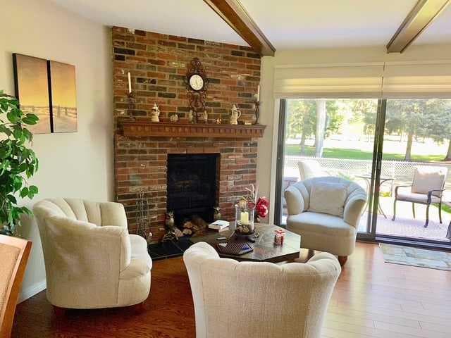 27, 10910 Bonaventure Drive SE