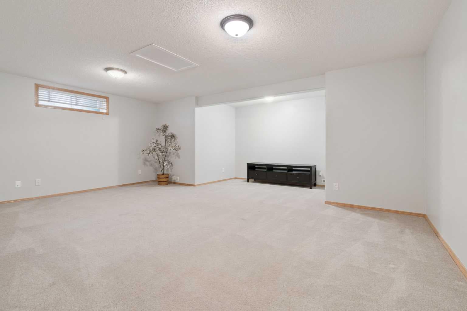 115 Cove Crescent 